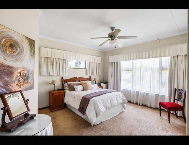 3 BEDROOM HOUSE FOR SALE IN BEACON BAY